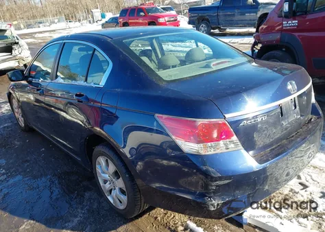 2010 Honda Accord 2.4 Ex z USA, uszkodzony, nr VIN 1HGCP2F76AA085464